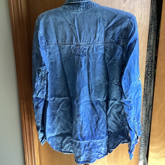 Anthropologie Cloth and Stone Tencel Denim Shirt *EUC* Small - Picture 3 of 8